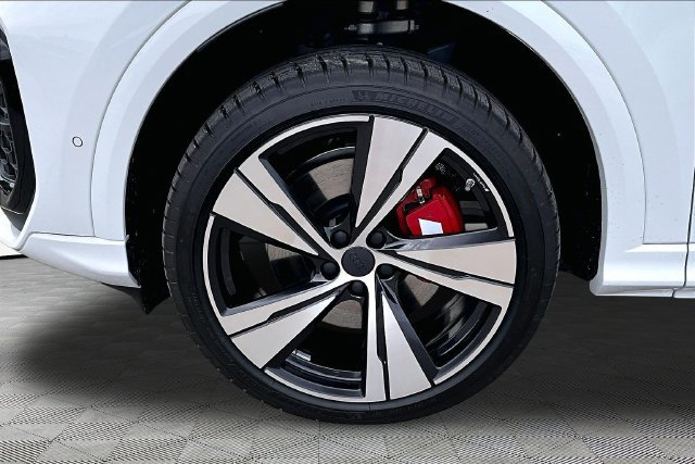 New 2026 Audi SQ5 Premium Plus AWD/4WD image 8