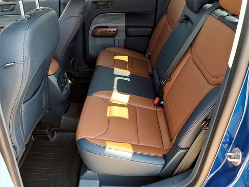 Used 2024 Ford Maverick Lariat w/ FX4 Off-Road Package image 21