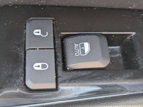 Used 2024 Jeep Wagoneer L Series II w/ Flexible Seating Group AWD/4WD image 30