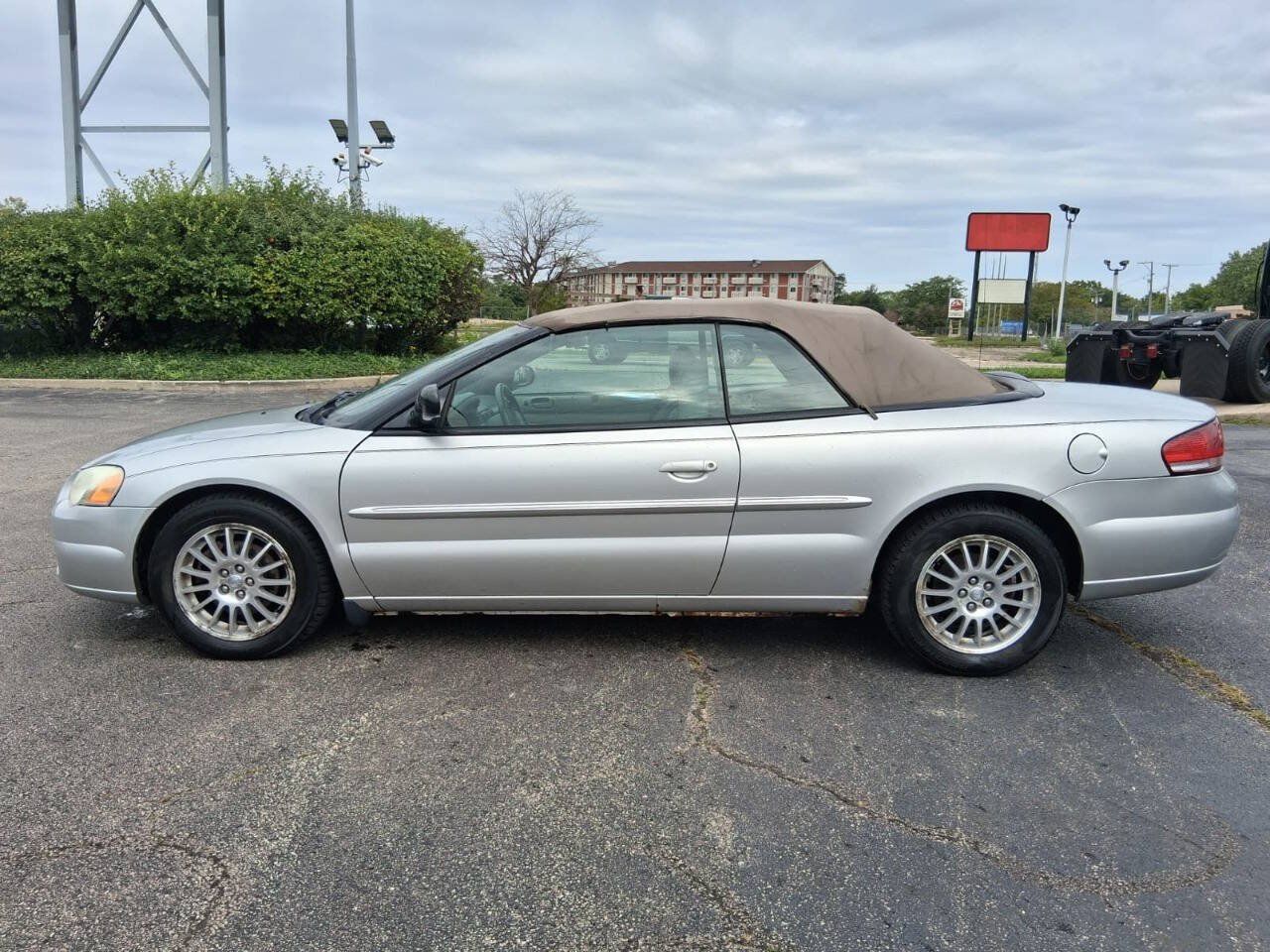 Used 2006 Chrysler Sebring Touring FWD image 5