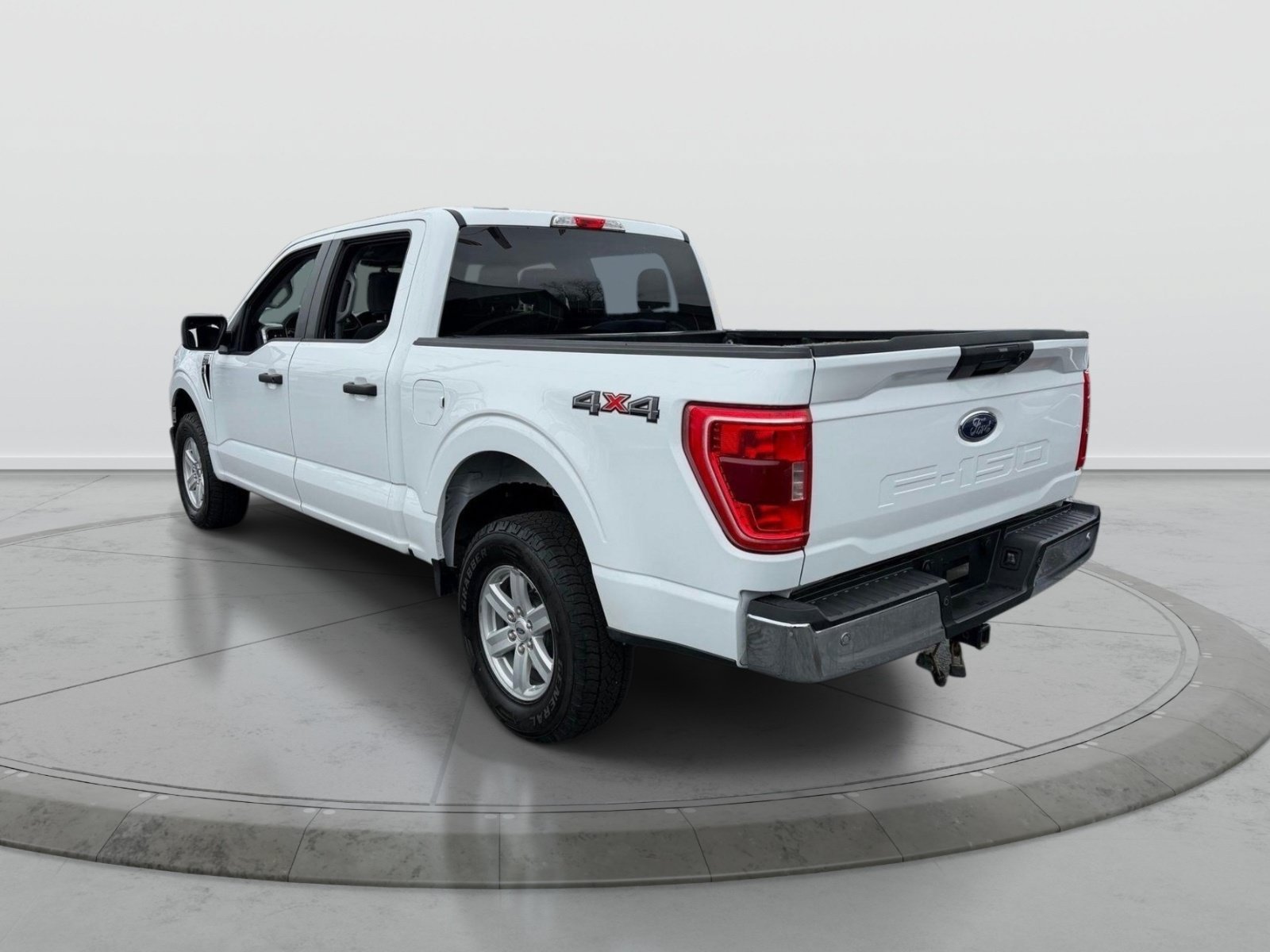 Used 2022 Ford F150 XLT w/ Trailer Tow Package AWD/4WD image 6