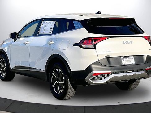 Used 2025 Kia Sportage LX image 7