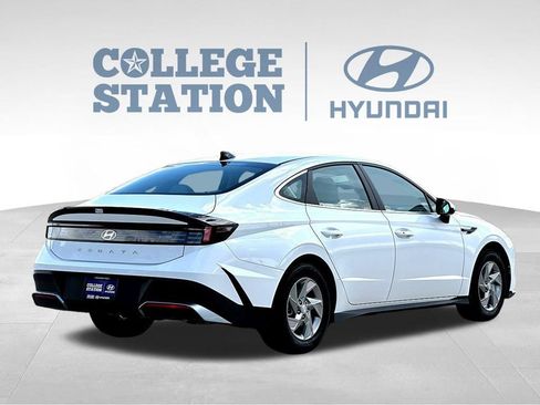 Used 2026 Hyundai Sonata SE FWD image 10