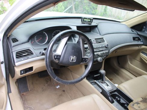Used 2012 Honda Accord SE image 2