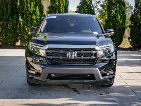 Certified 2024 Honda Ridgeline RTL image 3