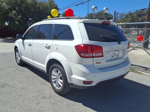 Used 2018 Dodge Journey SXT w/ Premium Group FWD image 4