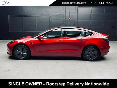 Used 2023 Tesla Model 3 Standard Range RWD image 4