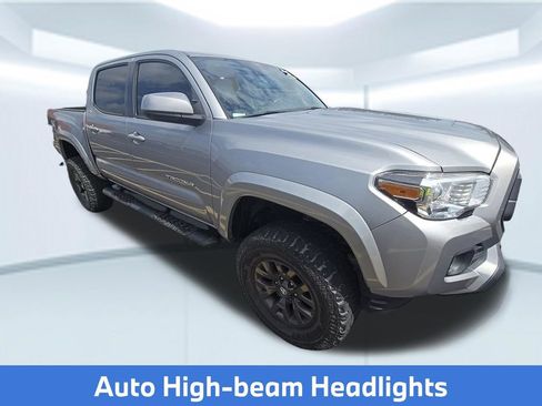 Used 2021 Toyota Tacoma SR5 RWD image 6