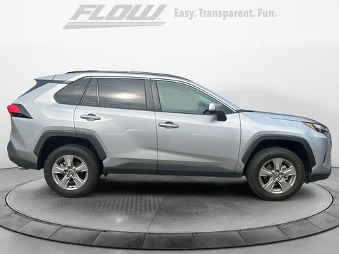 Used 2025 Toyota RAV4 XLE w/ Convenience Package AWD/4WD image 10