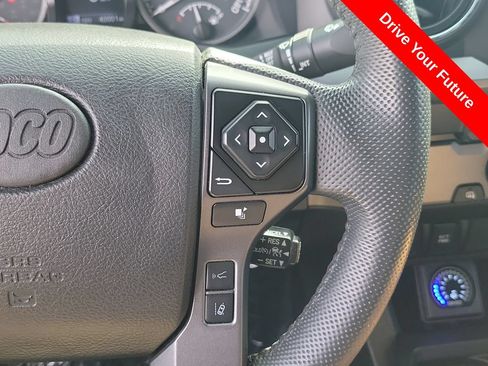 Used 2022 Toyota Tacoma TRD Sport w/ TRD Premium Sport Package RWD image 8
