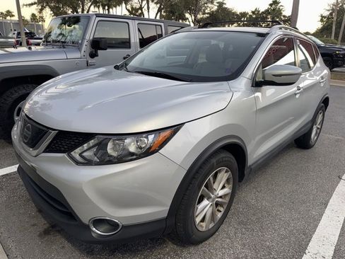 Used 2018 Nissan Rogue Sport SV w/ SV All-Weather Package image 1