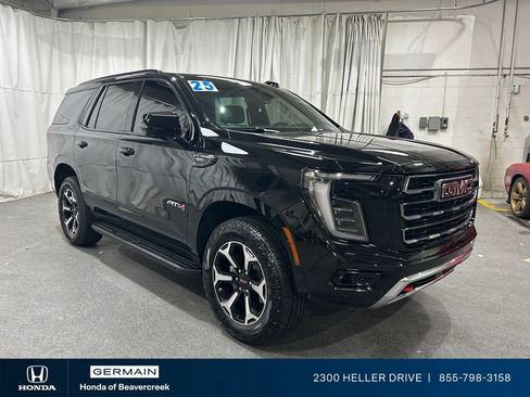 Used 2025 GMC Yukon AT4 AWD/4WD image 2