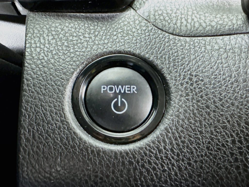 Used 2025 Toyota Camry LE FWD image 25