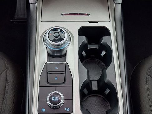 Used 2022 Ford Explorer XLT image 41