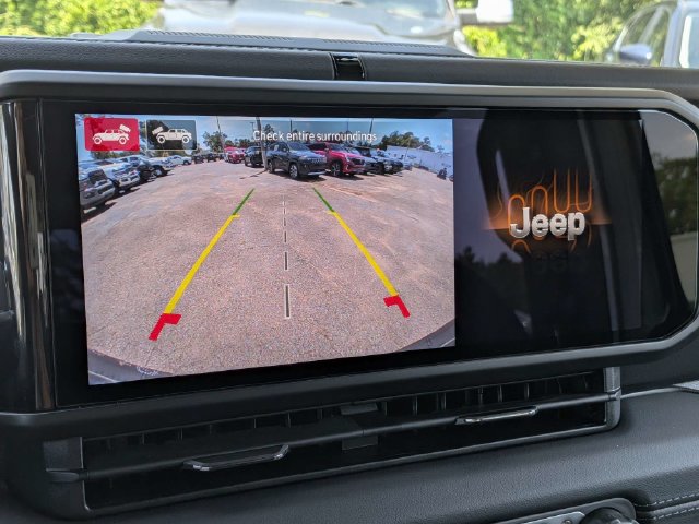 New 2026 Jeep Wrangler Unlimited Sahara AWD/4WD image 20