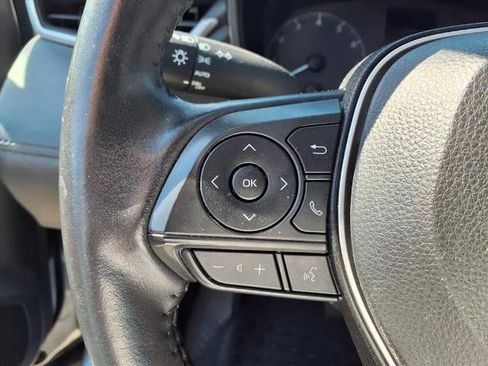 Used 2023 Toyota Corolla Cross LE image 7