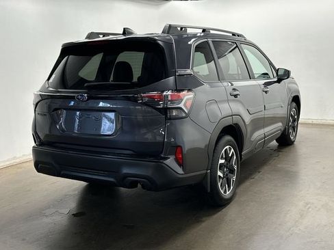 Certified 2025 Subaru Forester Premium image 32