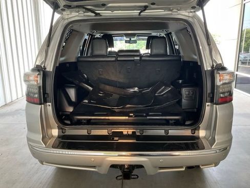 Used 2016 Toyota 4Runner Limited AWD/4WD image 18