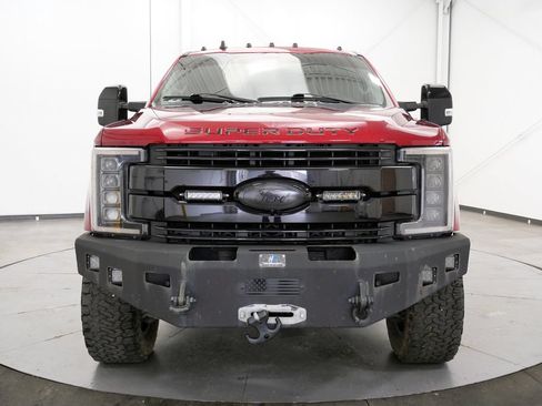 Used 2019 Ford F250 Lariat w/ Lariat Ultimate Package AWD/4WD image 2