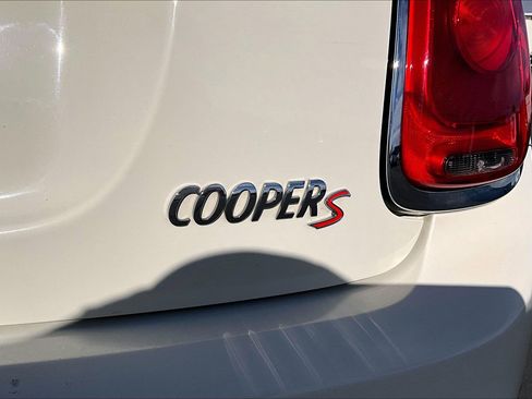 Used 2015 MINI Cooper S image 30