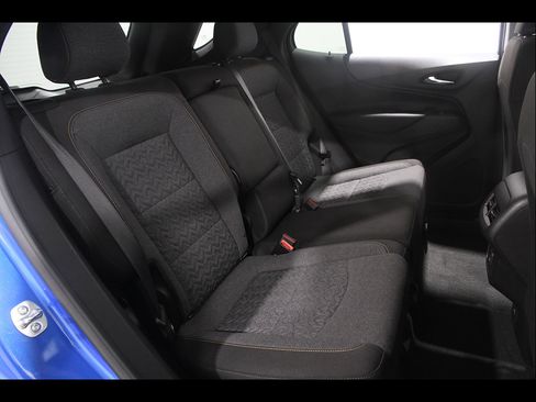 Used 2024 Chevrolet Equinox LT AWD/4WD image 19