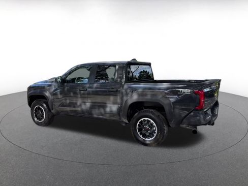 Used 2025 Toyota Tacoma TRD Off-Road image 10