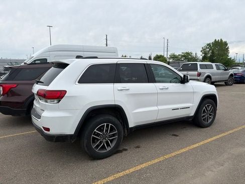 Used 2021 Jeep Grand Cherokee Limited AWD/4WD image 4