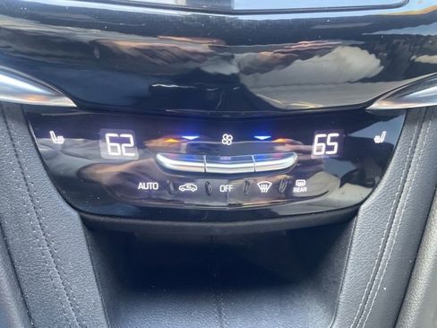 Used 2020 Cadillac XT6 Sport image 25