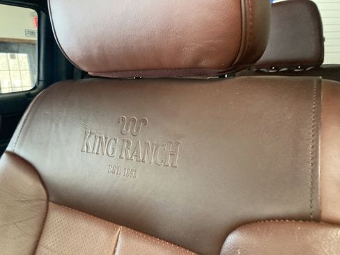 Used 2013 Ford F150 King Ranch image 12