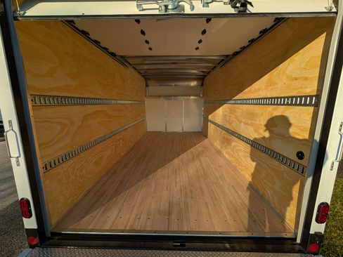 New 2026 Ford E-450 and Econoline 450 Super Duty w/ Power Equipment Group image 8