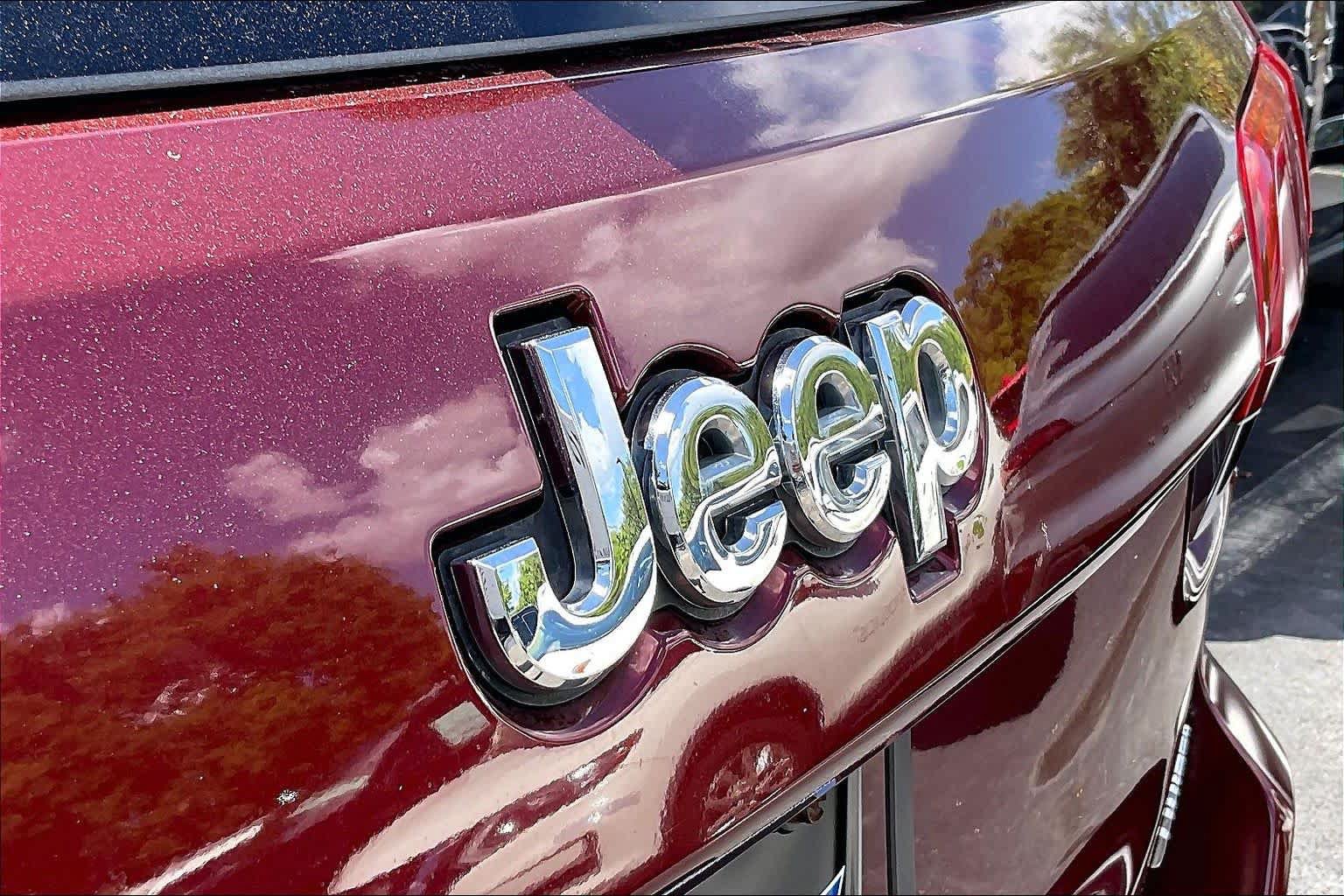 Used 2019 Jeep Grand Cherokee Limited w/ Luxury Group II RWD image 9
