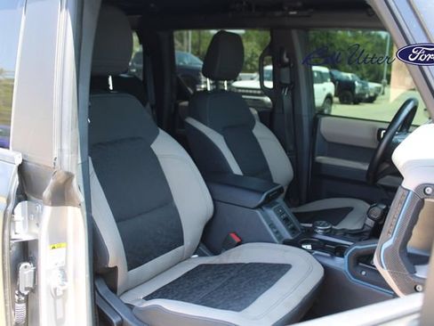 Used 2022 Ford Bronco Wildtrak AWD/4WD image 11