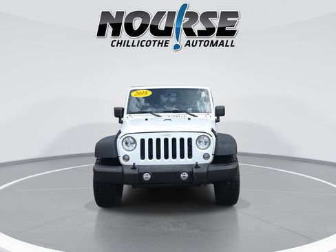 Used 2018 Jeep Wrangler Unlimited Sport S AWD/4WD image 3