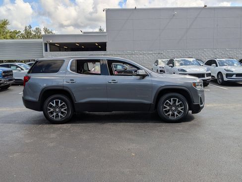 Used 2021 GMC Acadia SLE FWD image 7