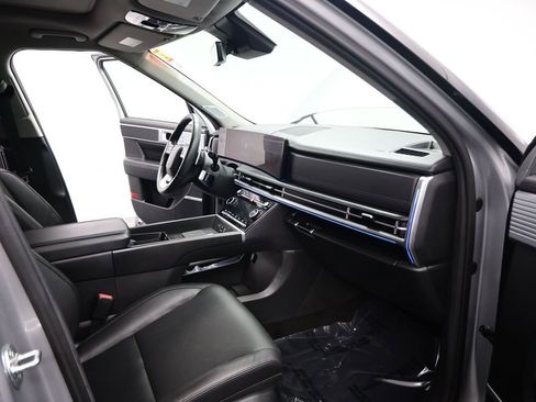 Used 2024 Hyundai Santa Fe Limited AWD/4WD image 21
