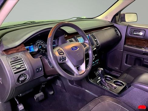 Used 2019 Ford Flex Limited FWD image 16