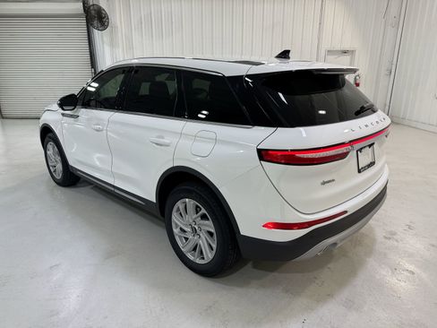 New 2026 Lincoln Corsair Premiere image 25