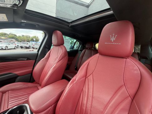 Used 2023 Maserati Grecale Modena AWD/4WD image 26