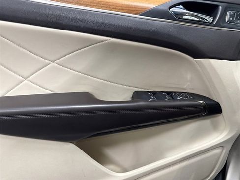 Used 2015 Lincoln MKC Base w/ Equipment Group 102A Reserve image 10