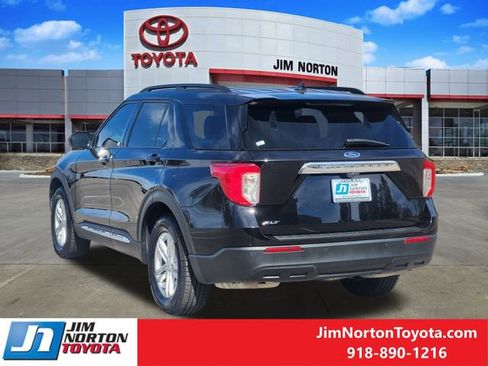 Used 2023 Ford Explorer XLT image 8