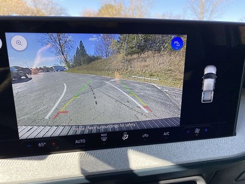 New 2025 Ford Maverick XLT w/ 4K Tow Package image 8