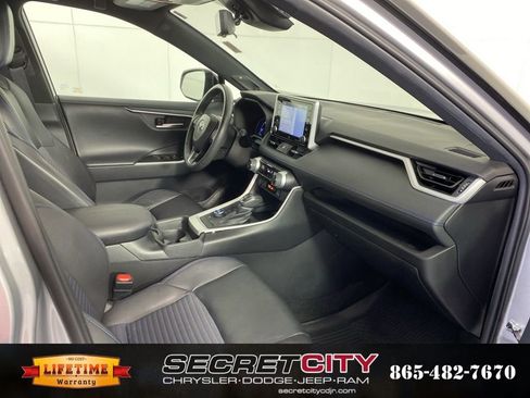 Used 2021 Toyota RAV4 XSE image 32