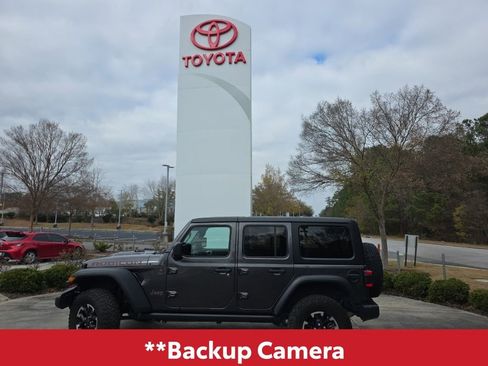 Used 2025 Jeep Wrangler Unlimited Rubicon image 4