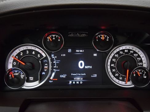 Used 2018 RAM 1500 Laramie AWD/4WD image 23