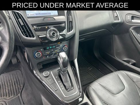 Used 2016 Ford Focus Titanium w/ Titanium Technology Package FWD image 15