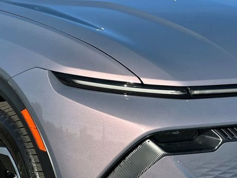 New 2026 Chevrolet Equinox EV LT FWD image 33