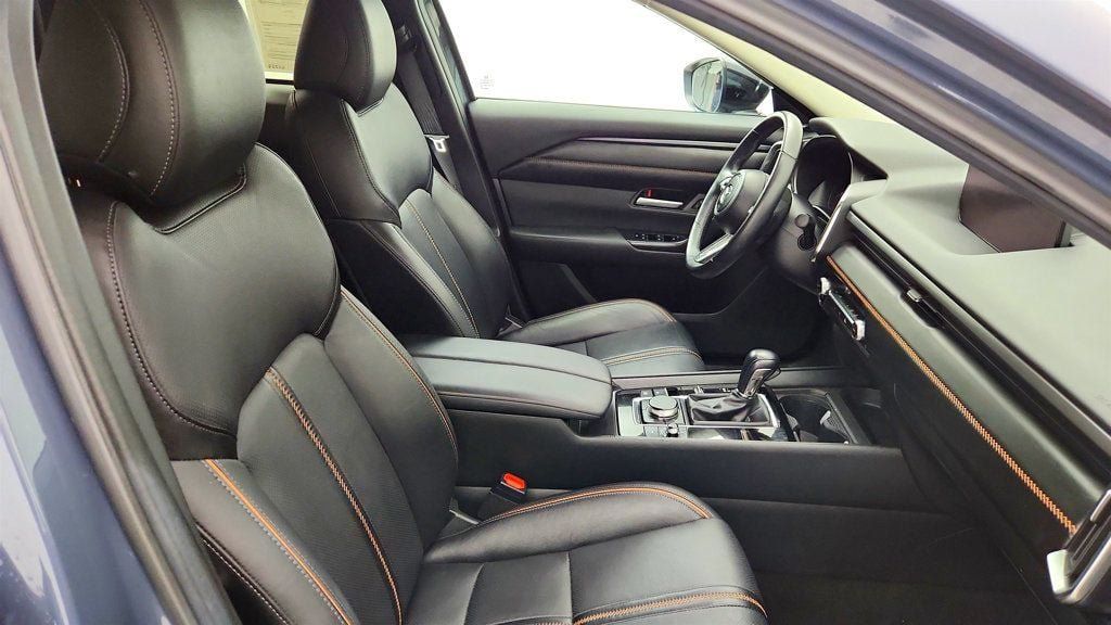 Used 2025 MAZDA CX-50 AWD 2.5 S w/ Premium Plus Pkg image 23