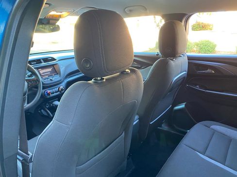 Used 2021 Chevrolet TrailBlazer LS image 42