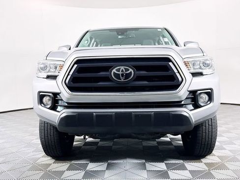 Used 2020 Toyota Tacoma SR5 image 2