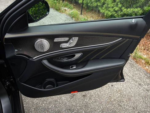 Used 2023 Mercedes-Benz E 63 AMG S image 22